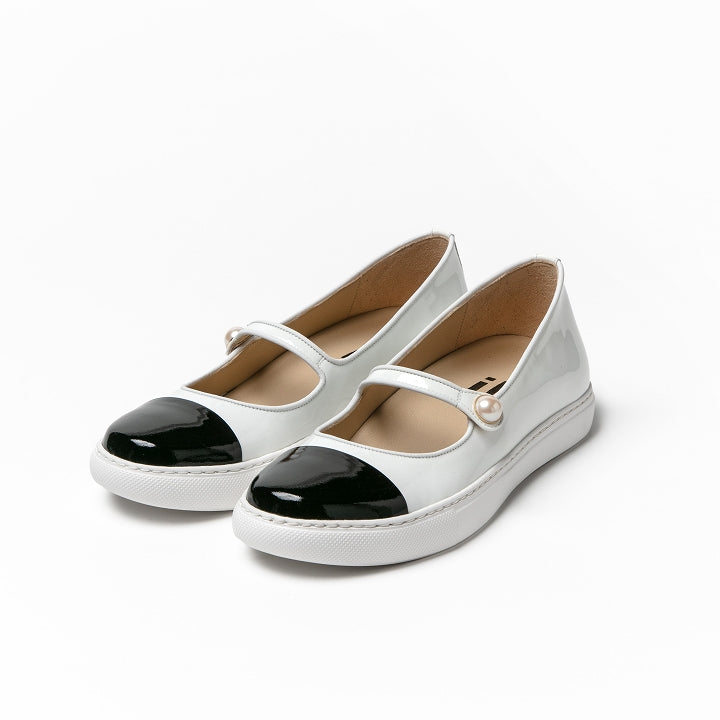 ワンストラップスニーカー