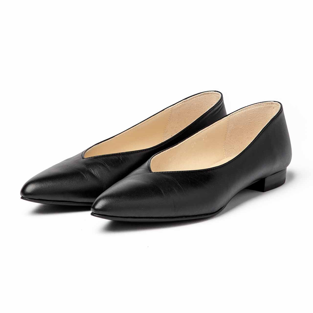 Vカットソフトプレーンパンプス1.5cm/ブラック