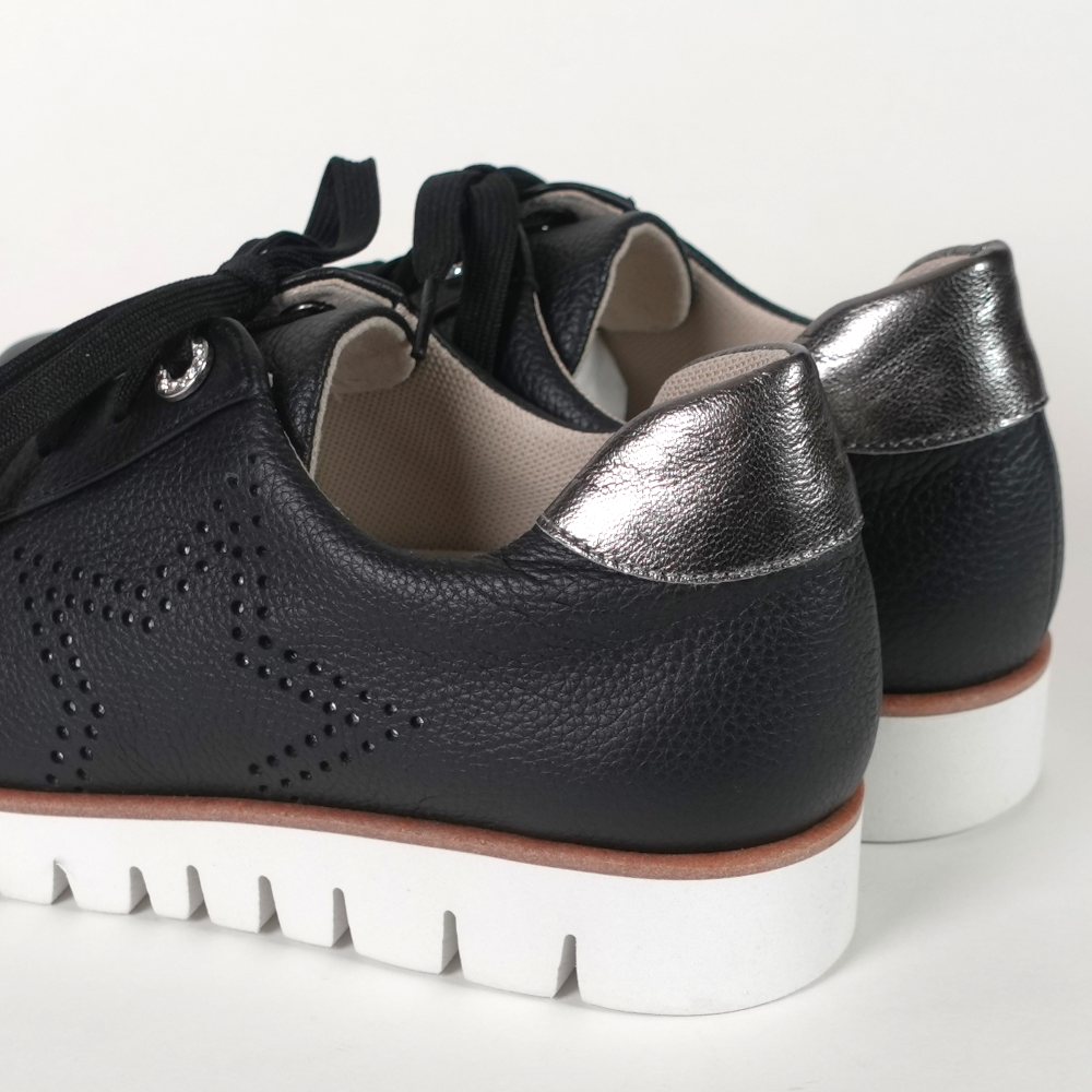 サイドスターパンチングレザースニーカー