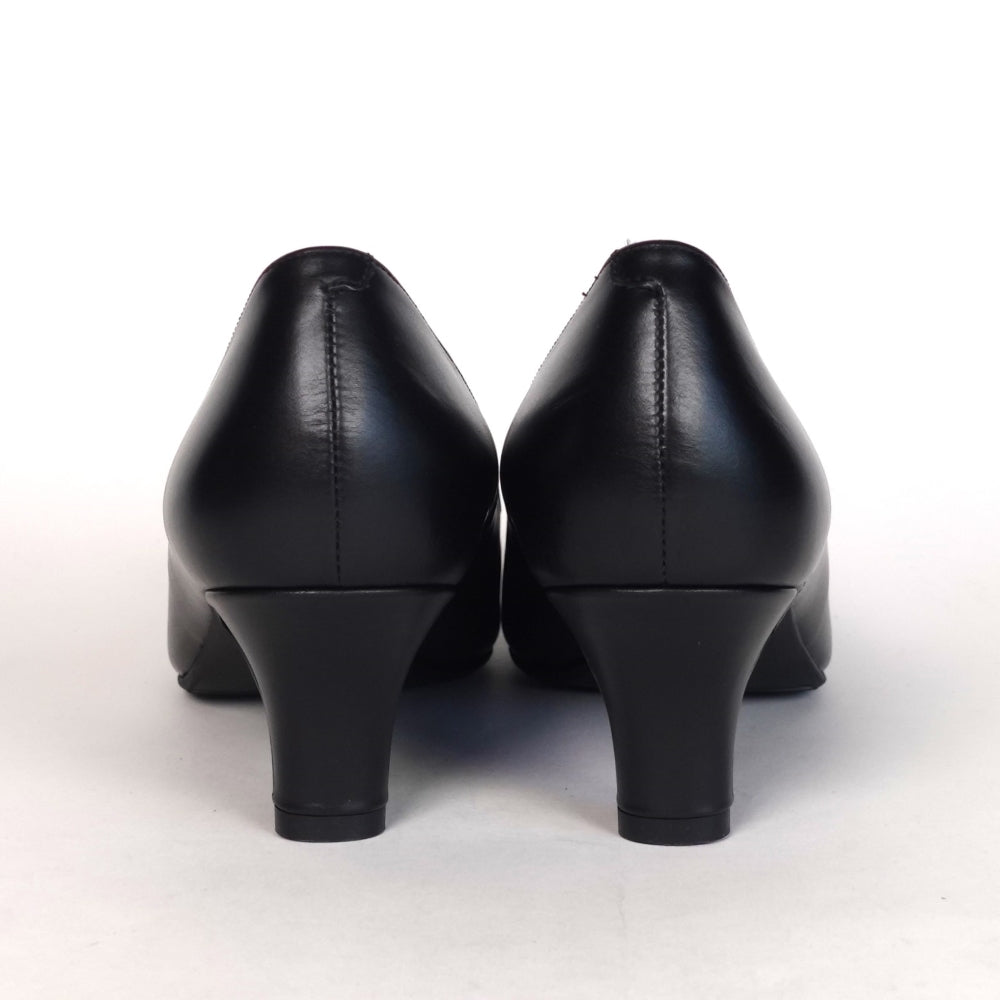 雙重裝飾高跟鞋