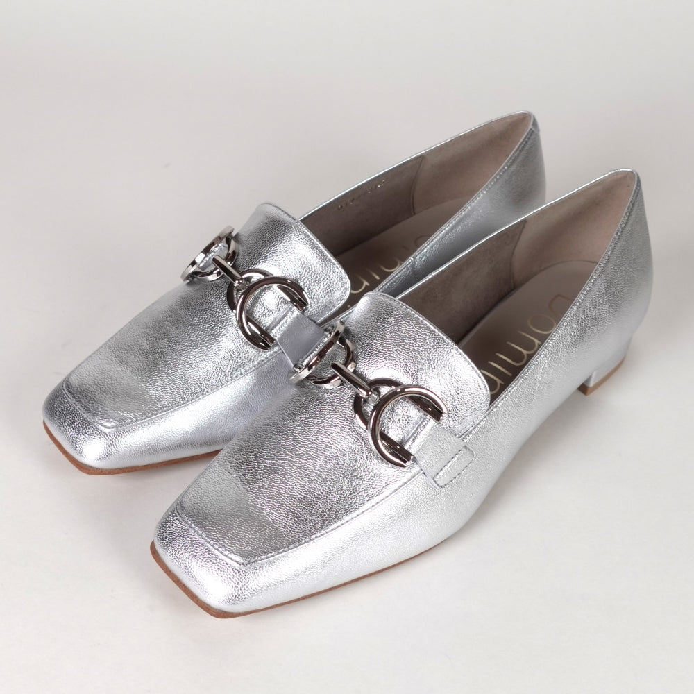 ダブルビットローファー