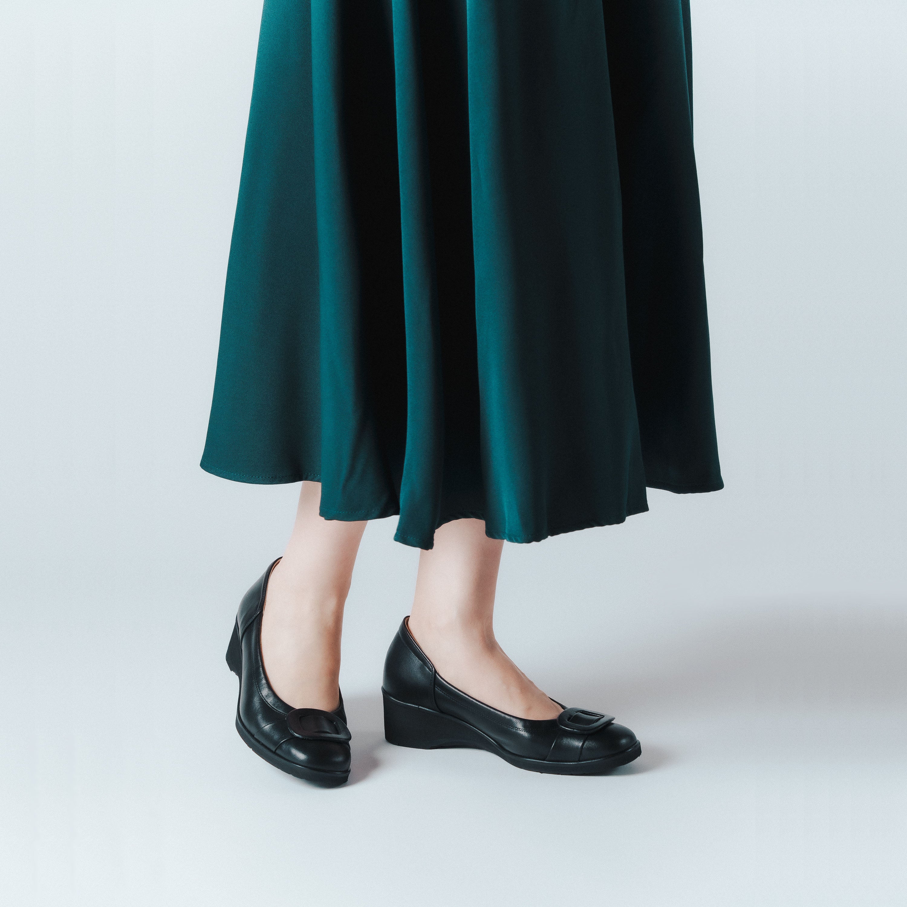 パンプス バックルベルト