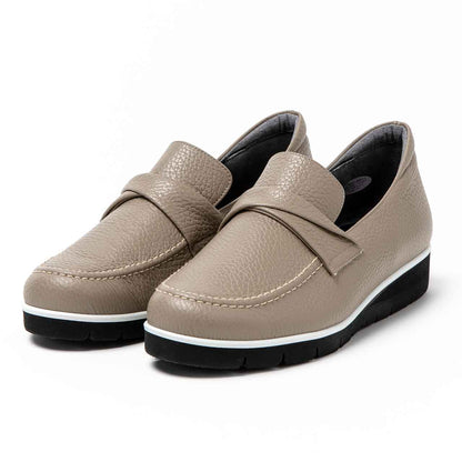 アクセントベルトローファー／ベージュ