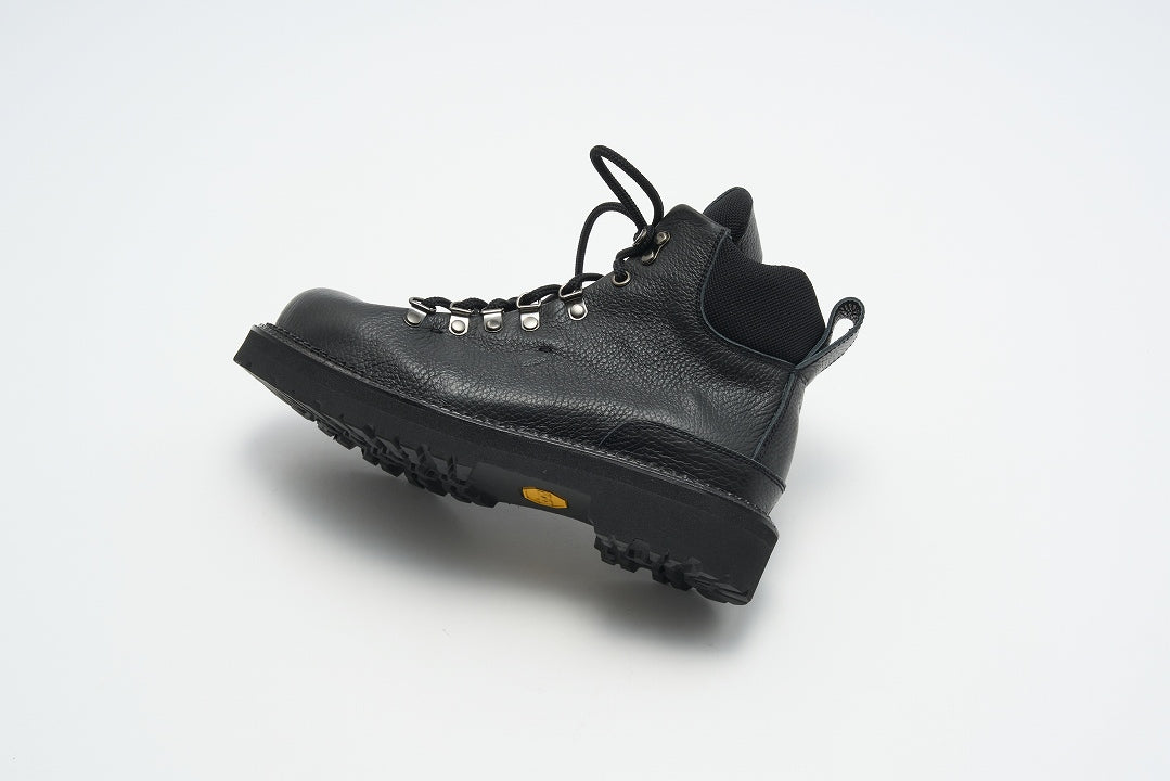 25004 マウンテンブーツ