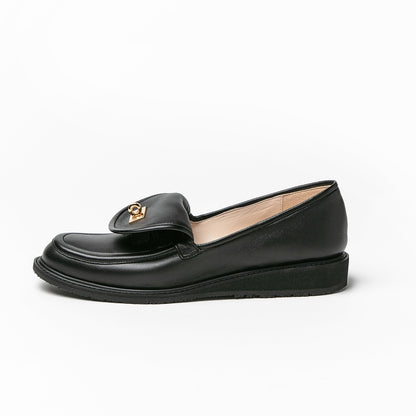 バックル付きローファー