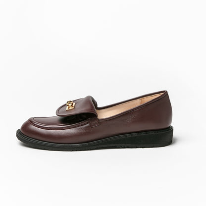 バックル付きローファー