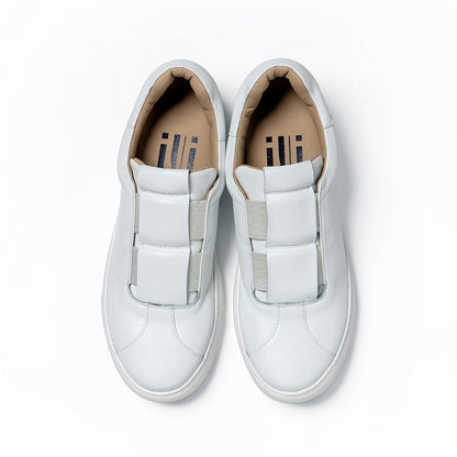 エラスティックスニーカー