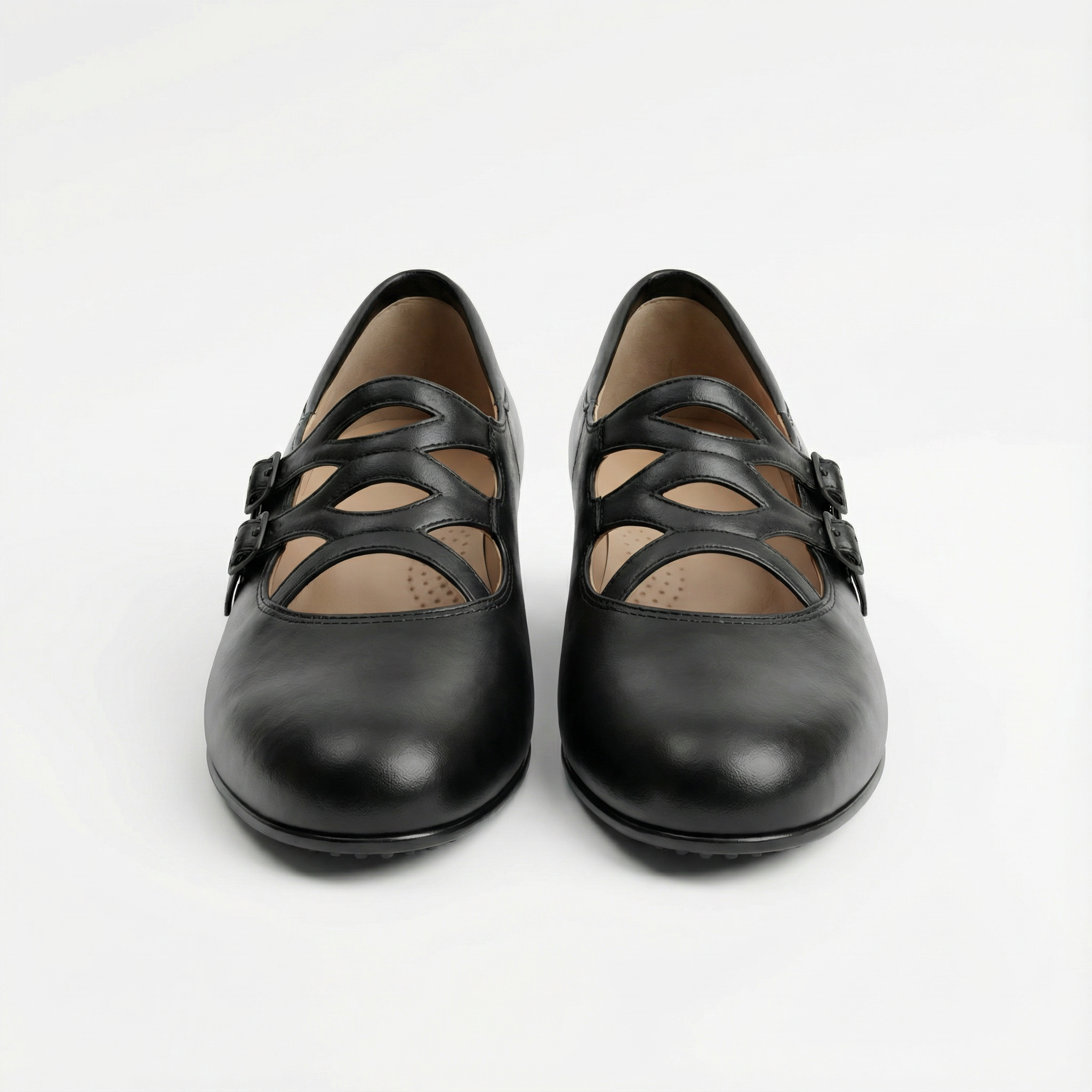 カットワーク ダブルバックルパンプス