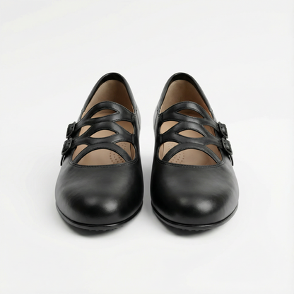 カットワーク ダブルバックルパンプス