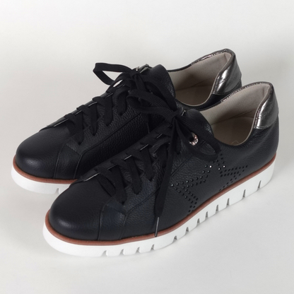 サイドスターパンチングレザースニーカー