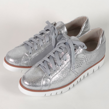 サイドスターパンチングレザースニーカー