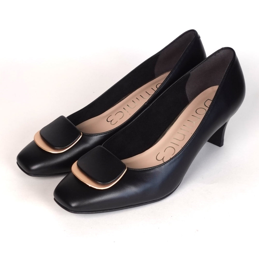 雙重裝飾高跟鞋