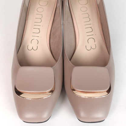 雙重裝飾高跟鞋