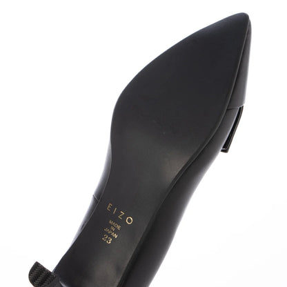 プリーツモチーフポインテッドパンプス