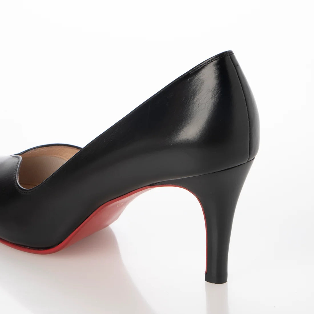 EIZO Vカットパンプス