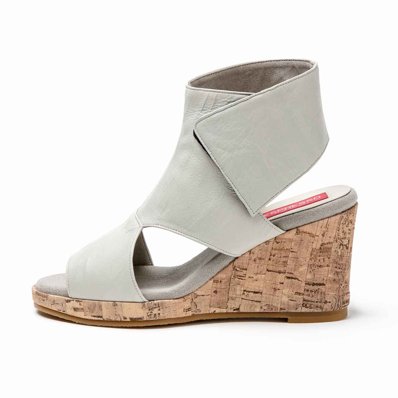 ハイカットサンダル