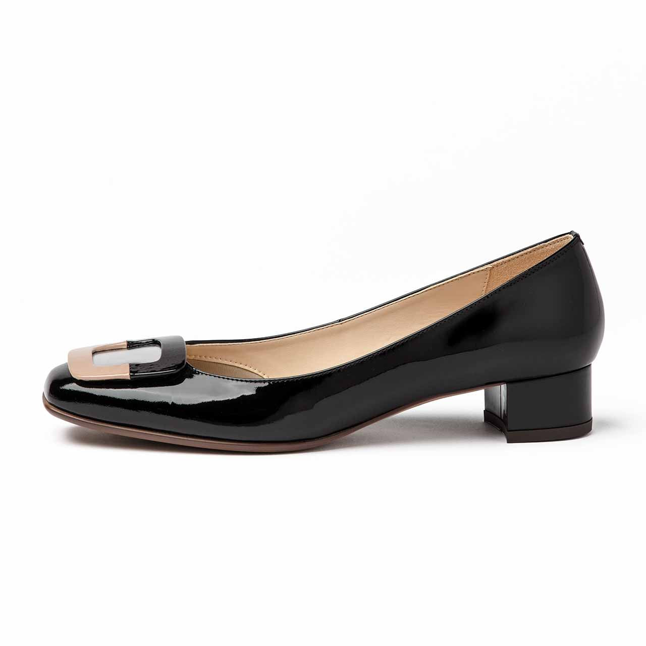 バイカラーバックル付きカッターパンプス／ブラックE