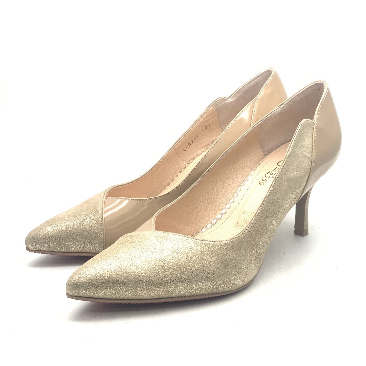 エレガントVカットプレーン7cm／ベージュ