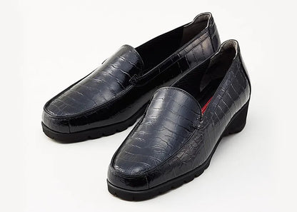 樂福鞋壓紋漆皮