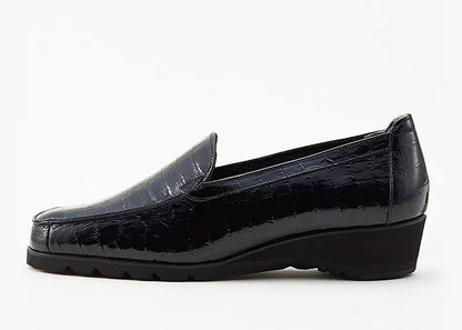 樂福鞋壓紋漆皮