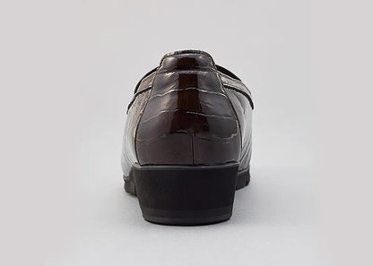 樂福鞋壓紋漆皮