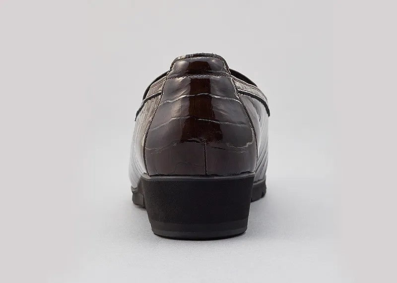 樂福鞋壓紋漆皮