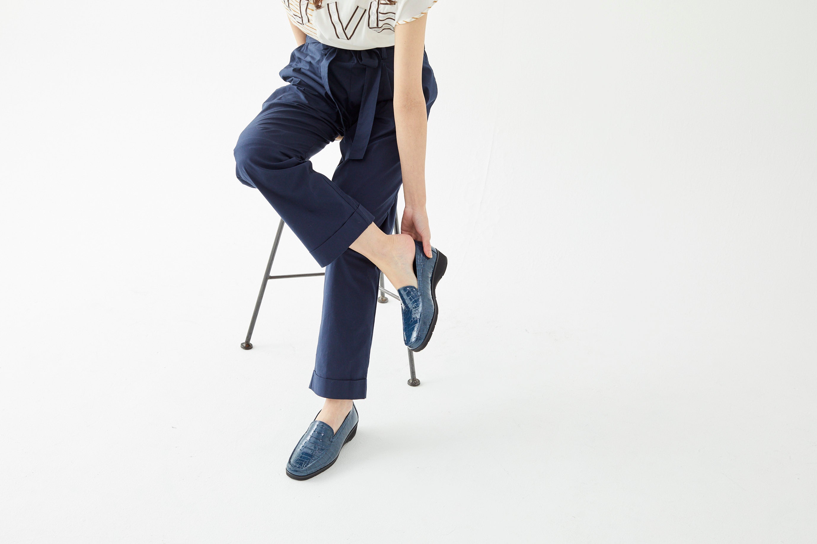 樂福鞋壓紋漆皮