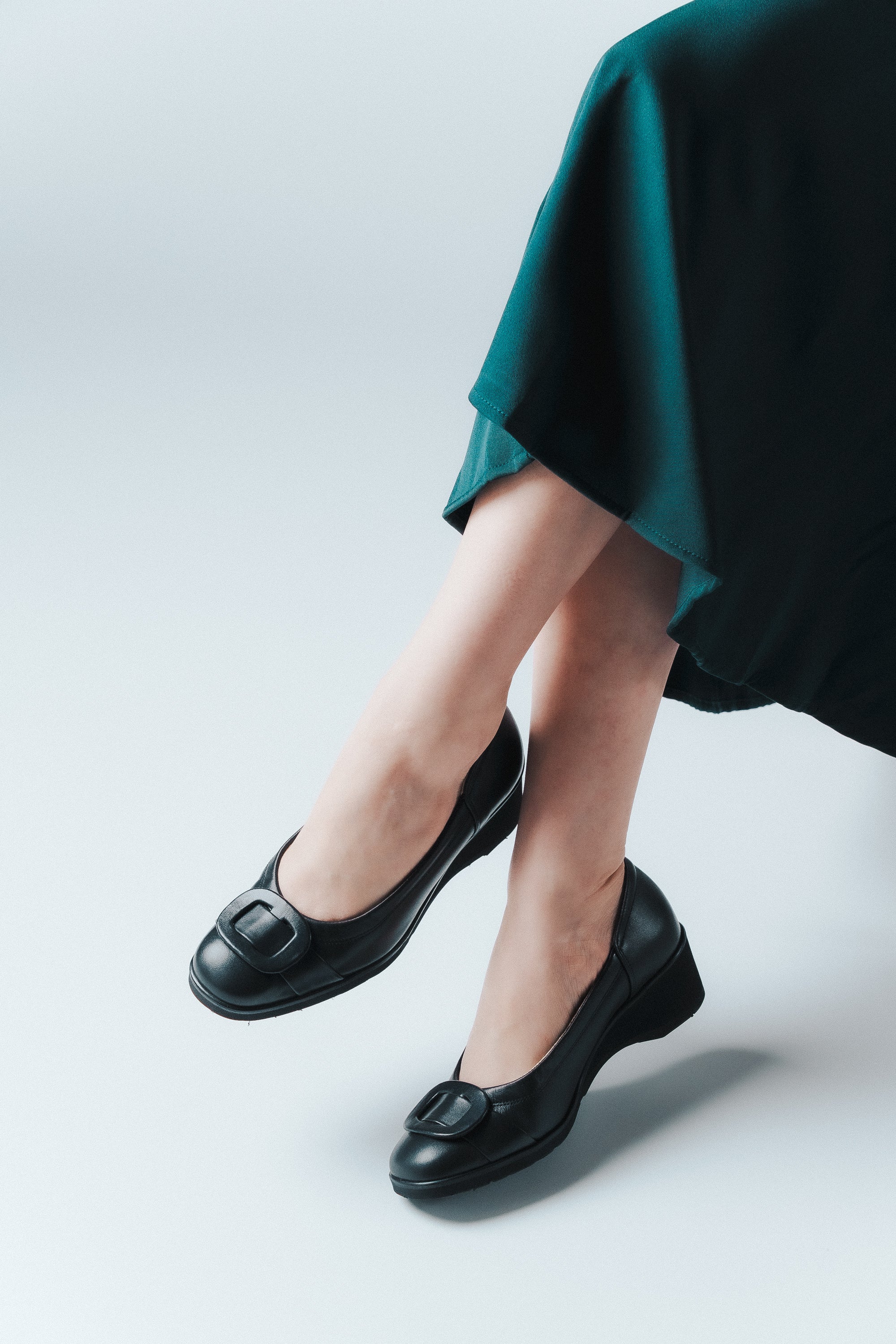 パンプス バックルベルト