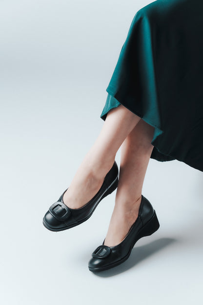 パンプス バックルベルト