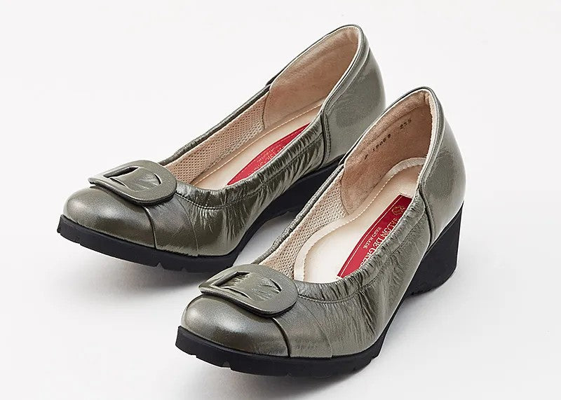 パンプス バックルベルト