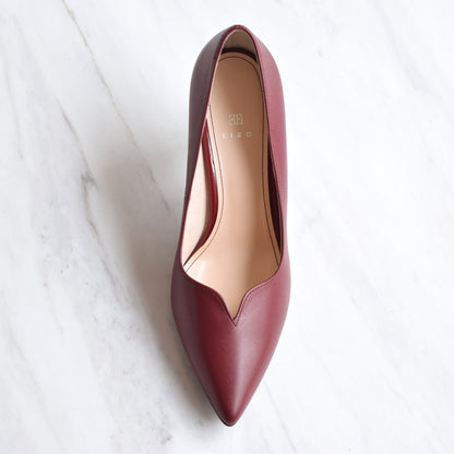 EIZO Vカットパンプス