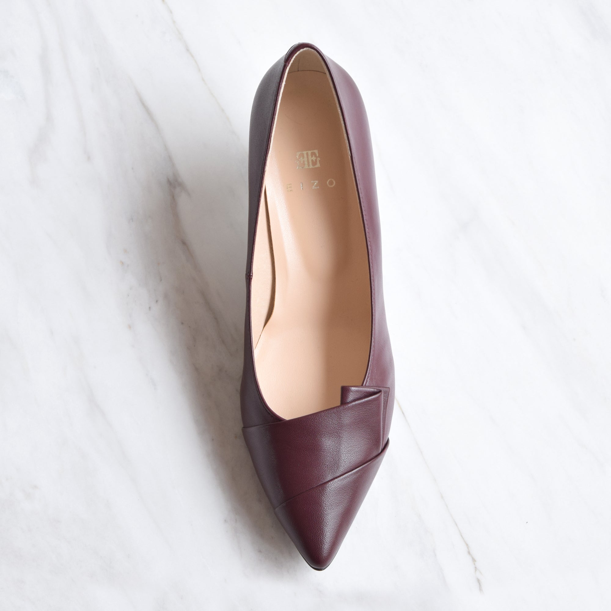 百褶造型尖頭高跟鞋