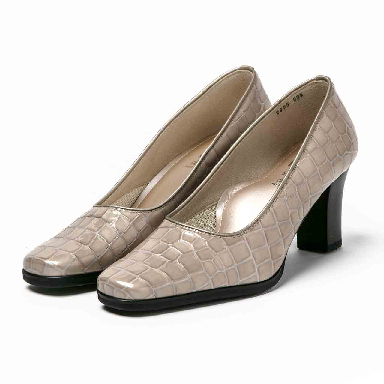 クロコモチーフパンプス／グレージュ