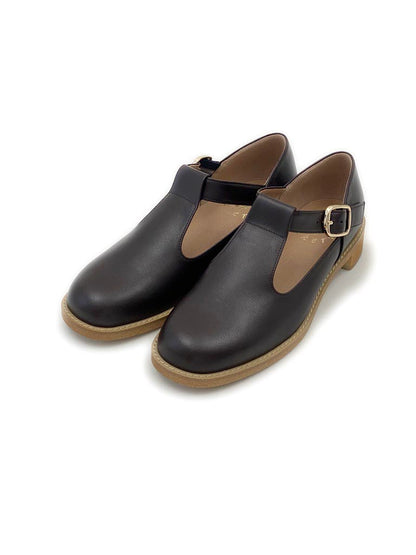 Tストラップシューズ