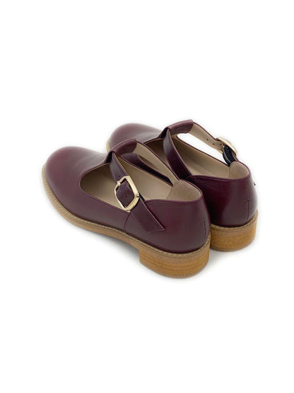 Tストラップシューズ