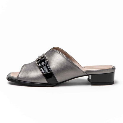 ローヒールミュール／グレー